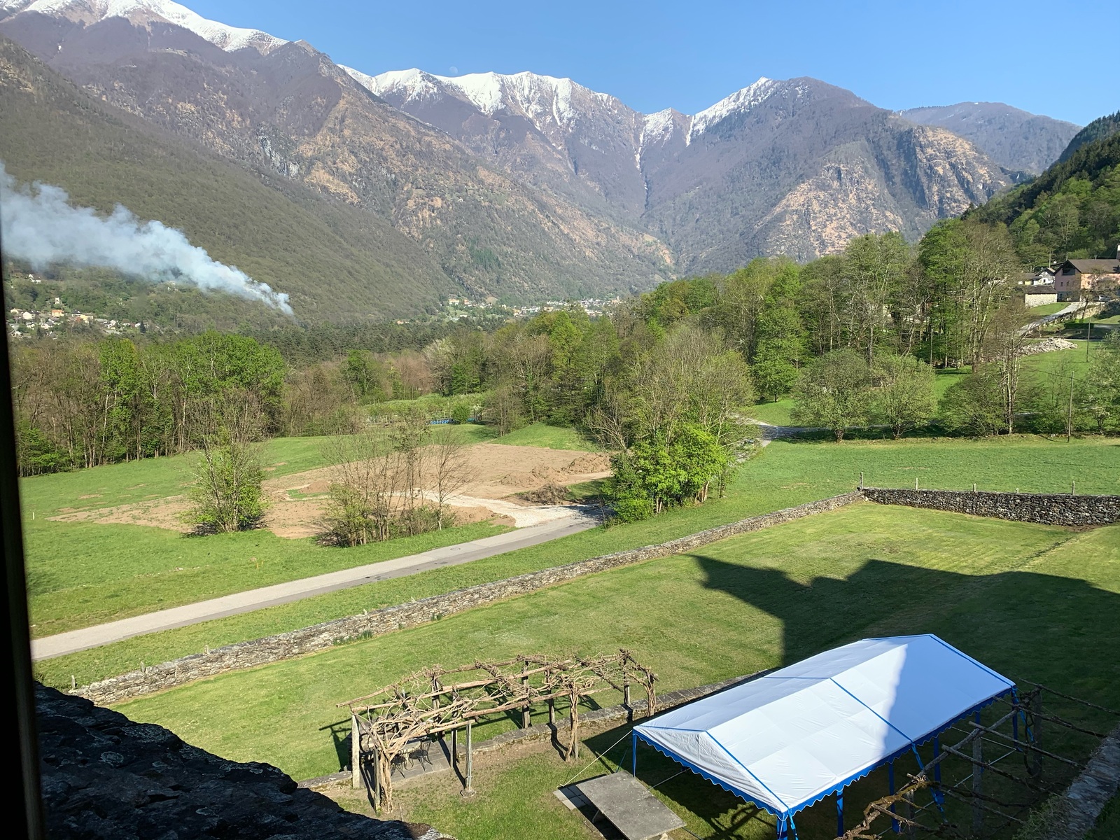 Casa Parrocchiale, 6677 Aurigeno TI - 10059 - Unser Zelt im Garten