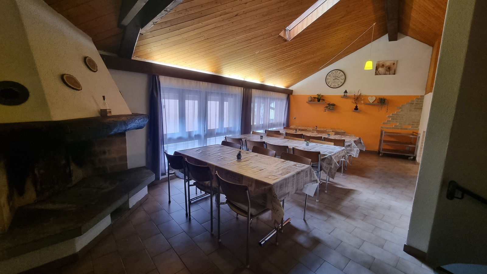 Ostello 3 Valli, 6690 Cavergno TI - 10093