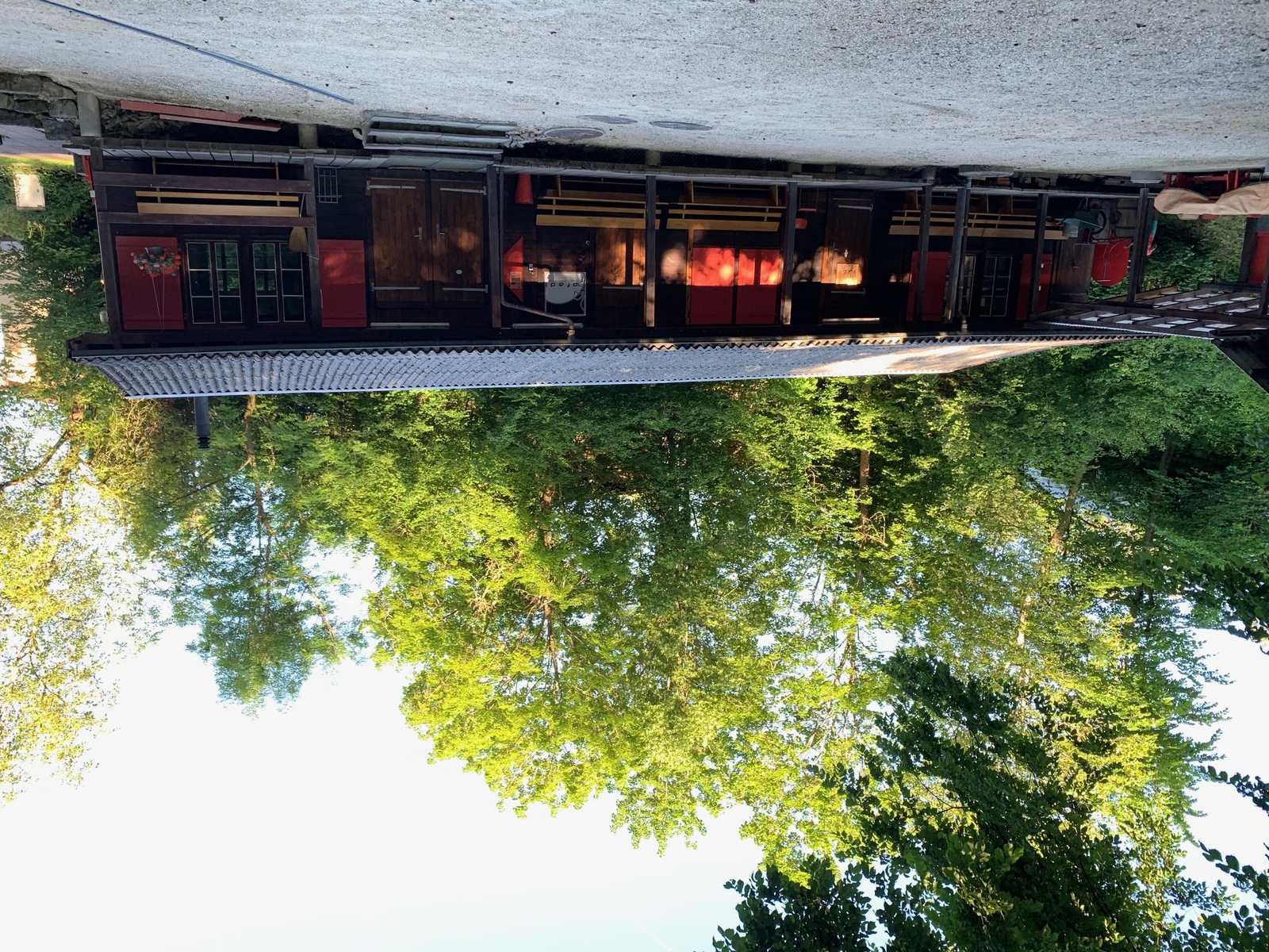 Pfadiheim Steigrüebli, 3072 Ostermundigen BE - 10740 - Heim mit Vorplatz (Kies)